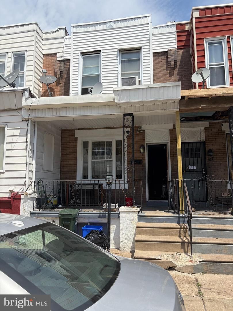 Property Photo:  915 E Schiller Street  PA 19134 