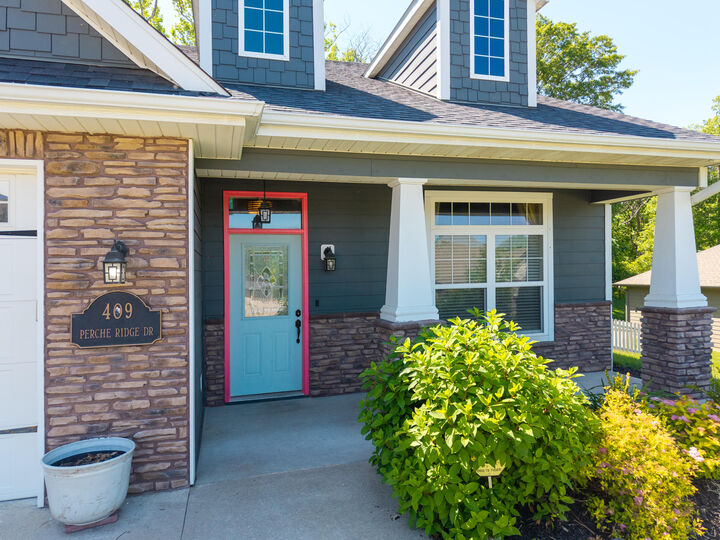 Property Photo:  409 Perche Ridge Dr  MO 65203 