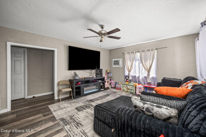Property Photo:  1310 N 9th St  ID 83814 
