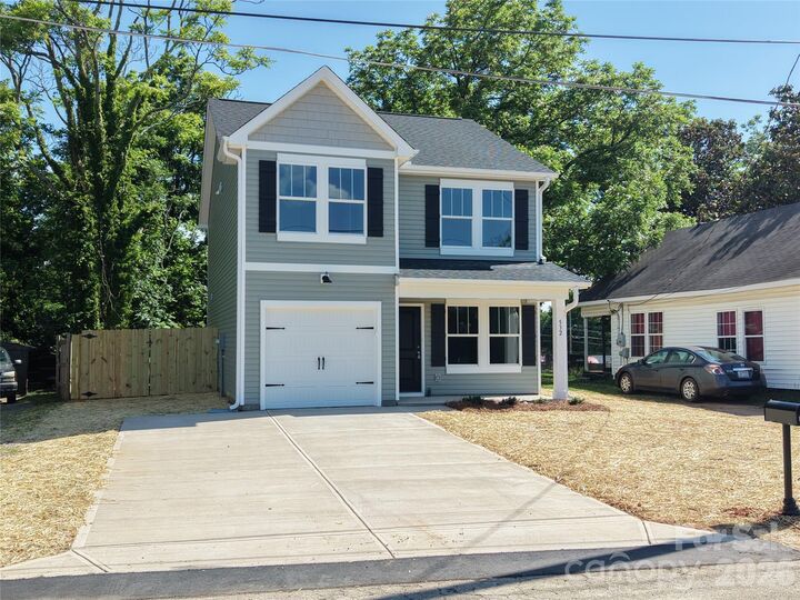 Property Photo: 532 Bond Street NC 28677