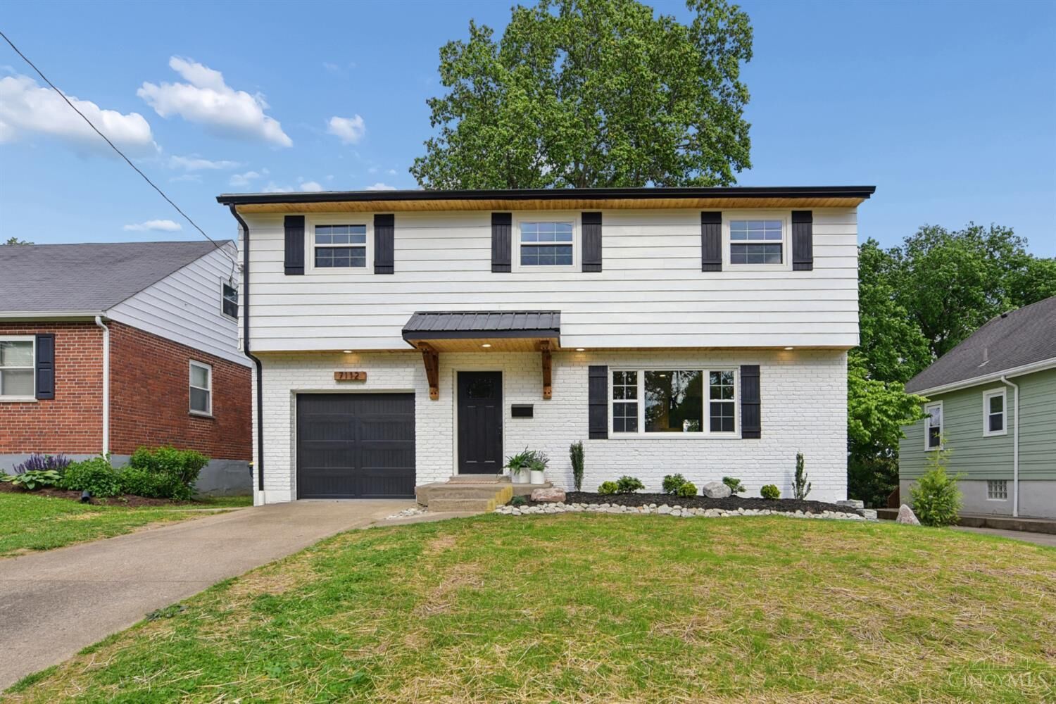 Property Photo: 7112 Summit Avenue OH 45243