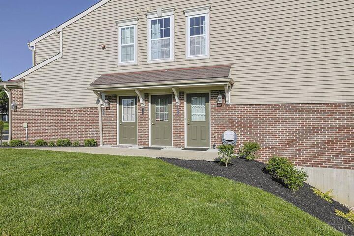 Property Photo:  1296 Shadowood Trail  OH 45039 
