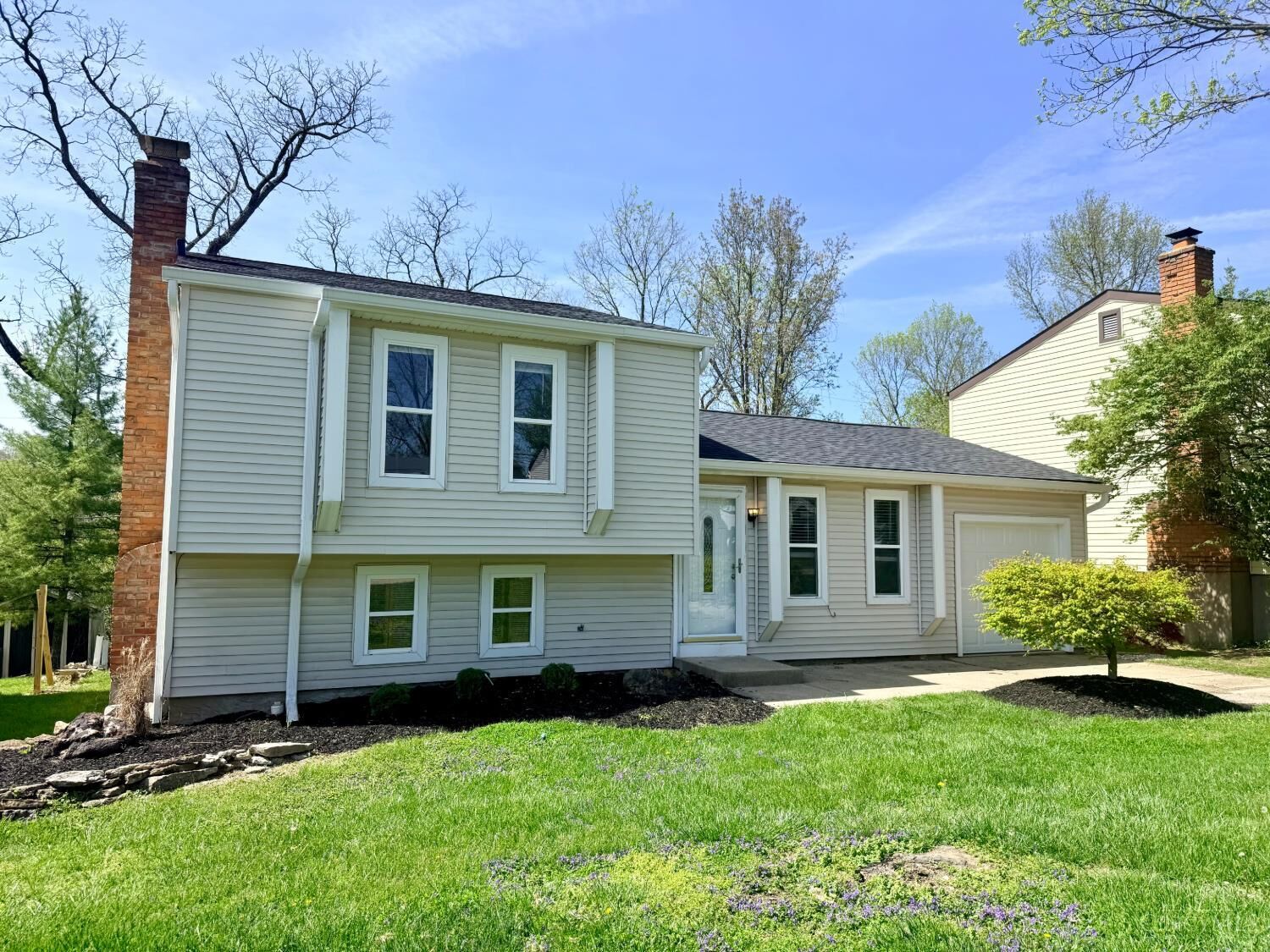 Property Photo:  821 Allenwood Court  OH 45238 