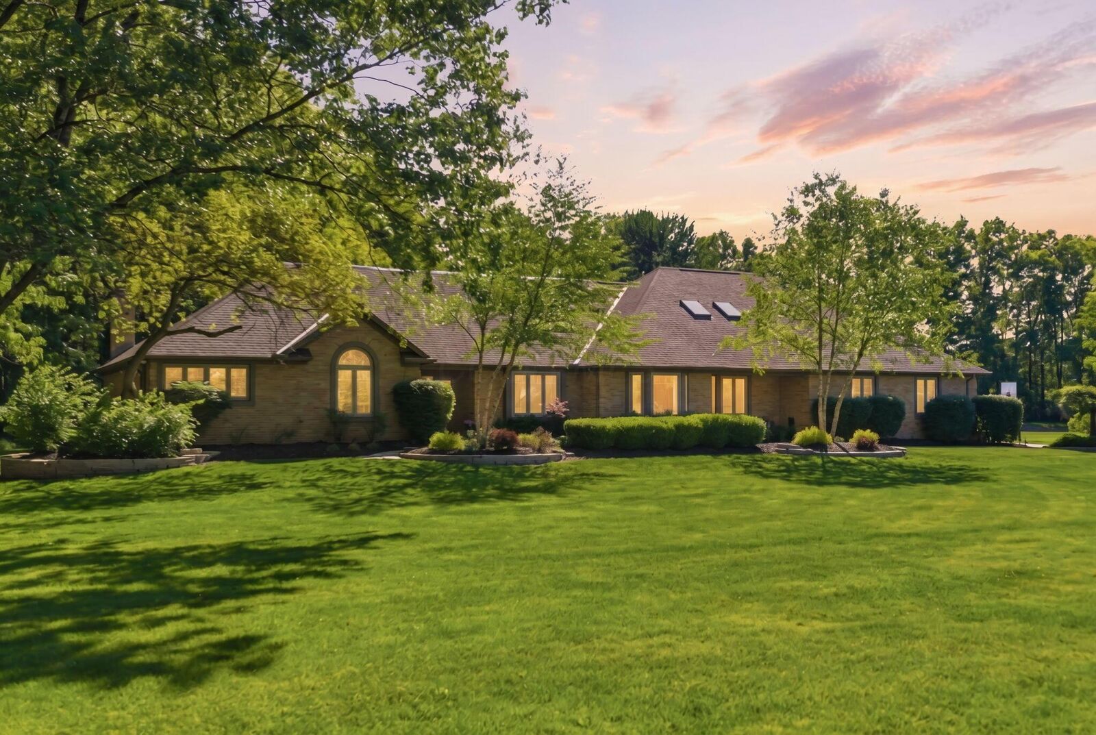 Property Photo:  7276 Lee Road  OH 43081 