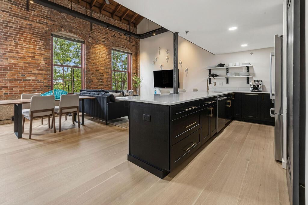 Property Photo:  544 S Front Street  OH 43215 