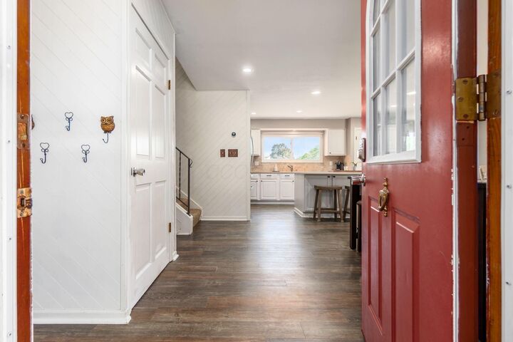 Property Photo:  616 Fawndale Place  OH 43230 