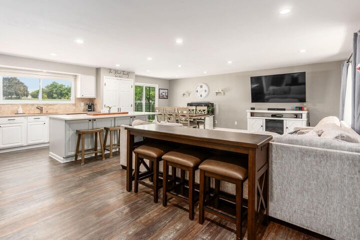 Property Photo: 616 Fawndale Place OH 43230