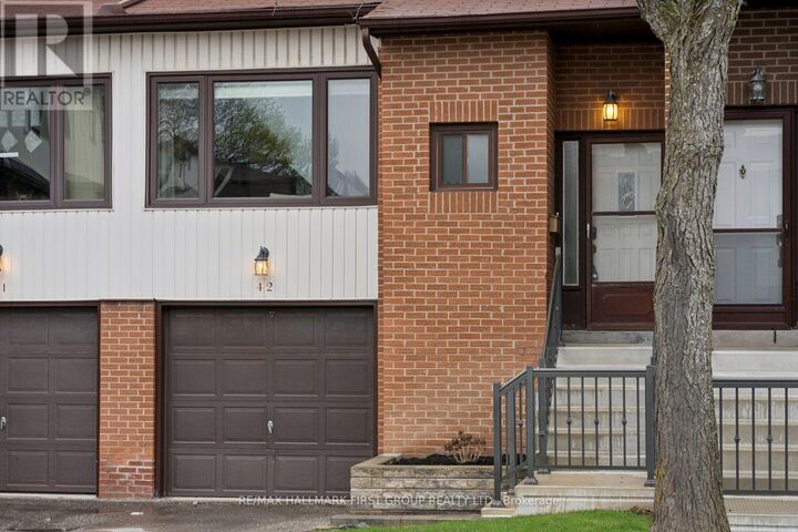 Property Photo:  765 Oklahoma Drive 42  ON L1W 3C9 