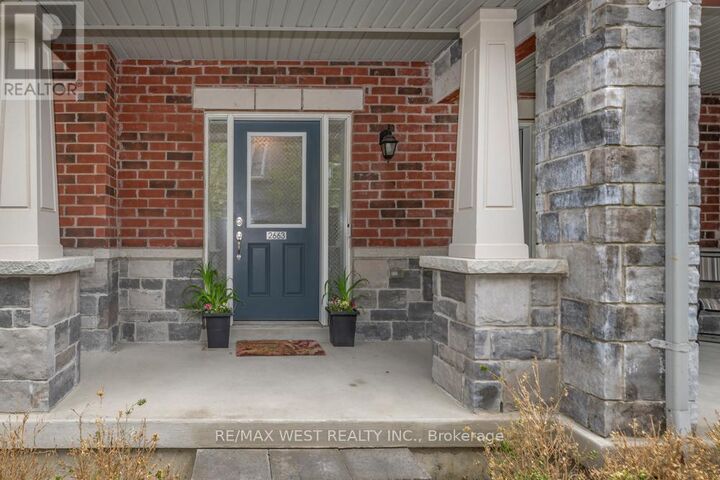 Property Photo:  2663 Jackpine Crossing 60  ON L1X 0E6 