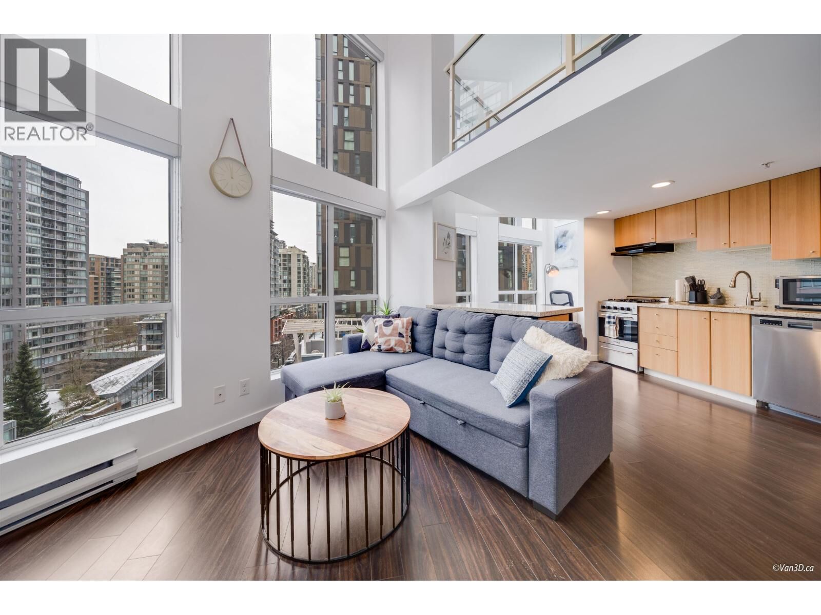 Property Photo:  933 Seymour Street 608  BC V6B 6L6 