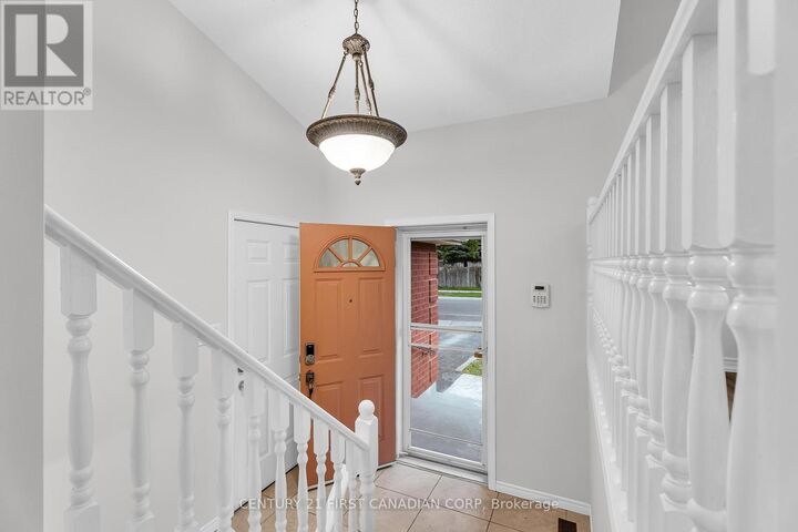 Property Photo:  293 Blue Forest Drive  ON N6G 3J7 