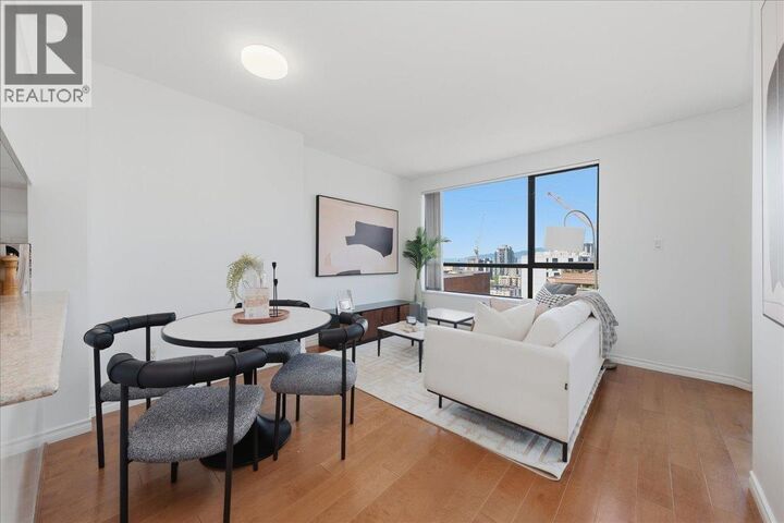 Property Photo:  1189 Howe Street 2409  BC V6Z 2X4 