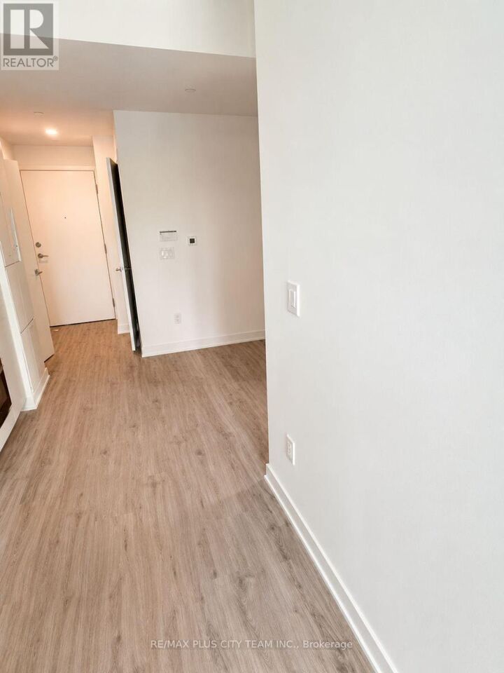 Property Photo:  252 Church Street 3303  ON M5B 0E6 