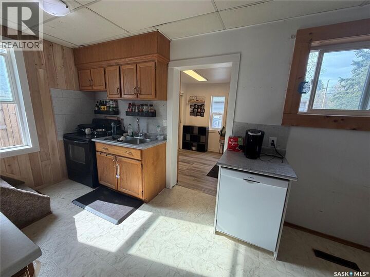 Property Photo:  210 2nd Avenue S  SK S0K 1Z0 