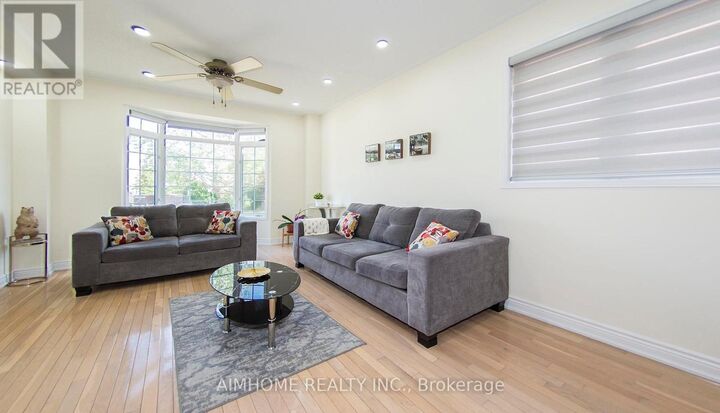 Property Photo:  118 Emery Hill Boulevard  ON L6C 2S5 
