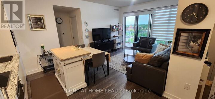 Property Photo:  20 O'Neill Road 527  ON M3C 0R2 
