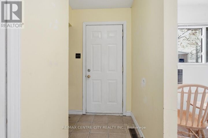 Property Photo:  565 Griffith Street  ON N6K 2S5 