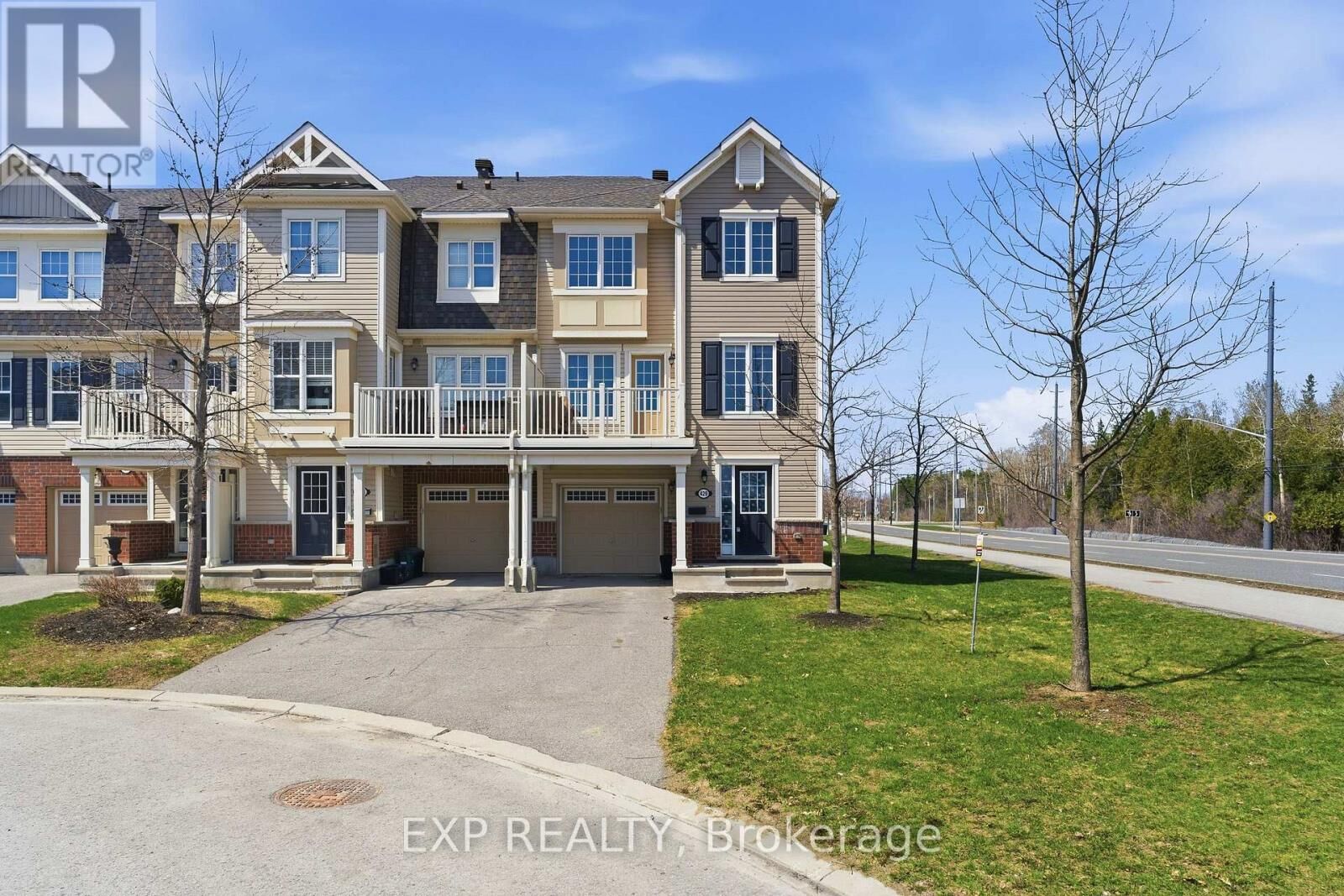Property Photo:  429 Rosingdale Street  ON K2M 0L8 