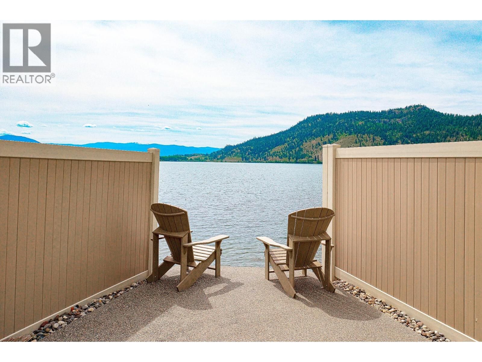 Property Photo:  415 Commonwealth Road 321  BC V4V 1P4 