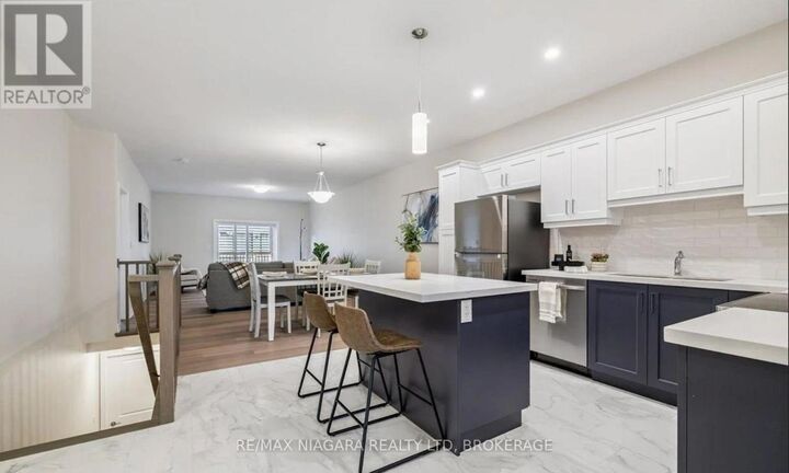 Property Photo:  9 Wiley Trail  ON L3C 0K5 