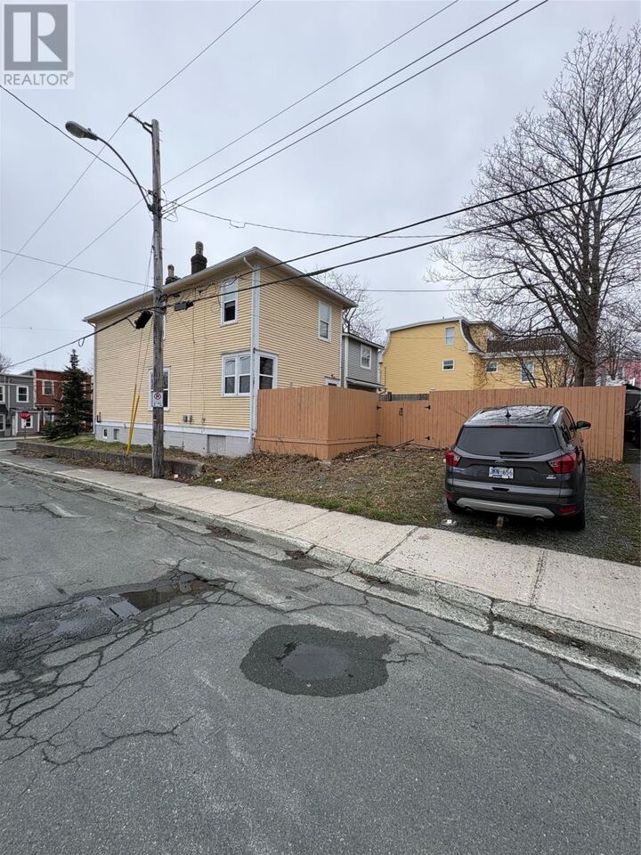 Property Photo:  86 Freshwater Road  NL A1C 2N7 