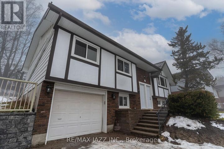 Property Photo:  1189 Cartier Boulevard A  ON K9H 6S1 