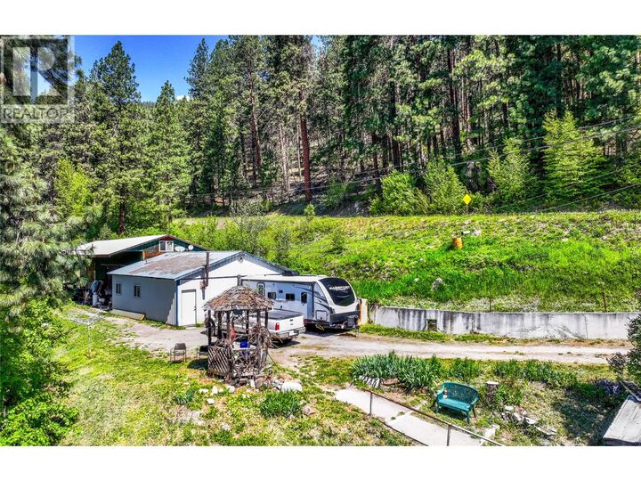 Property Photo:  8281 Hwy 3A Other  BC V0B 2C0 