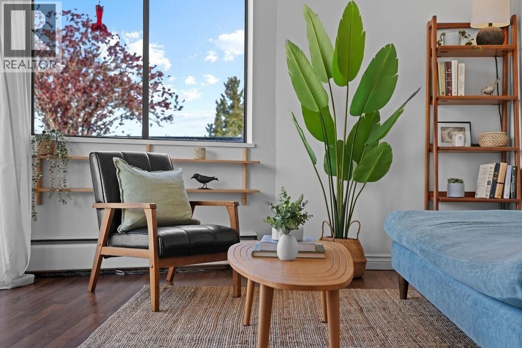 Property Photo:  2330 Maple Street 305  BC V6J 3T6 