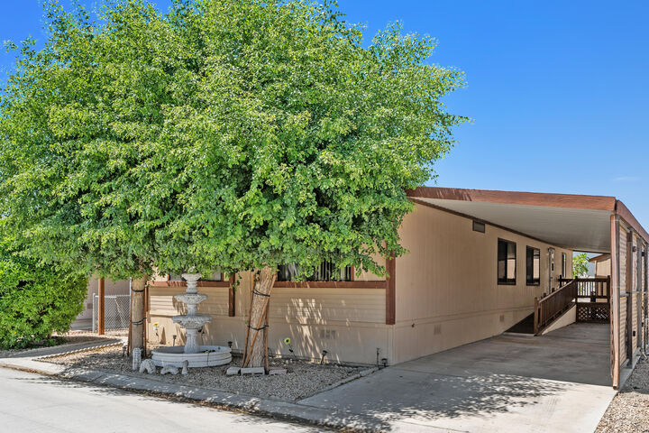 Property Photo:  46618 Madison Street 73  CA 92201 