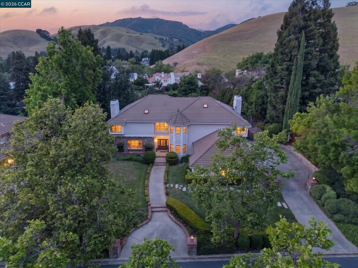 Property Photo: 5303 Blackhawk Dr CA 94506