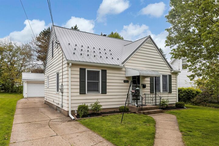 Property Photo: 426 Joliette Avenue PA 16511