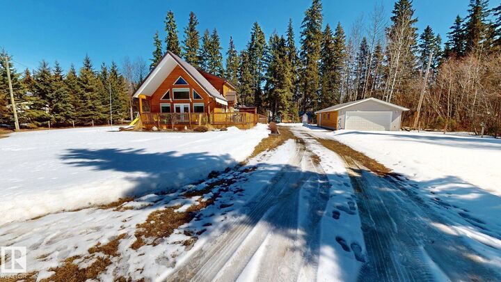 Property Photo:  6502 50 Street  AB T0C 2C0 