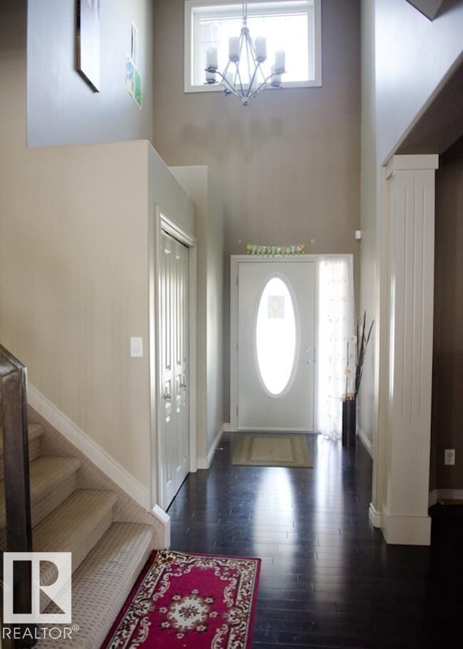 Property Photo:  6162 Maynard Crescent NW  AB T6R 0H8 