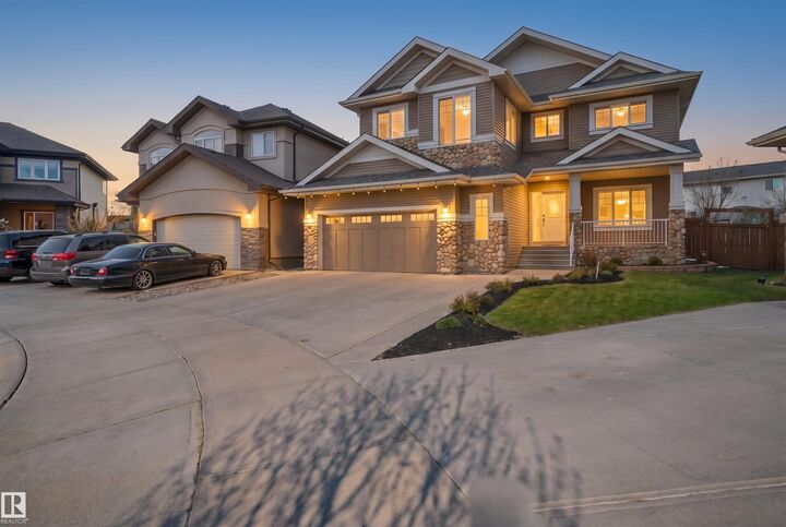 Photo de la propriété: 2256 Cameron Ravine Court NW AB T6M 0L9