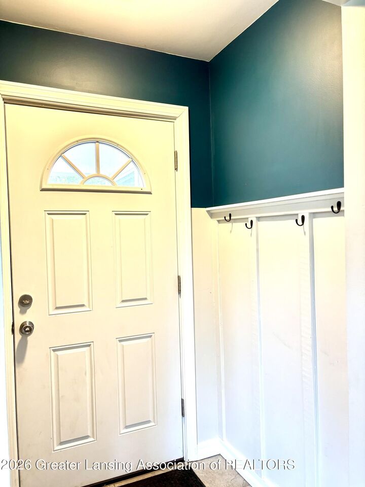 Property Photo: 2622 Lafayette Avenue MI 48906