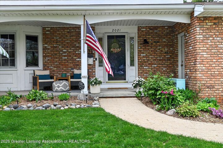 Property Photo:  2021 Tulane Drive  MI 48912 