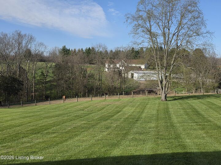 Property Photo:  2728 Taylorsville Rd  KY 40071 