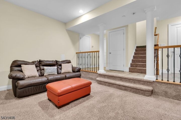 Property Photo:  4 Foley Sq 4A  NJ 07974 