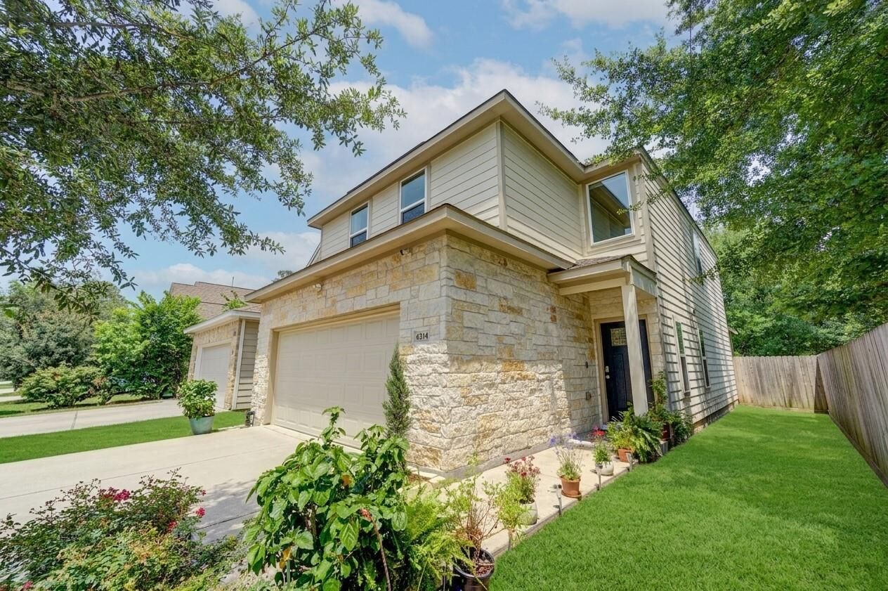Property Photo:  6314 Cebra Street  TX 77091 