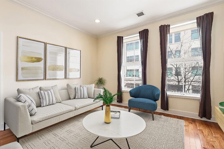 Property Photo: 61 Grand St 2L NJ 07302