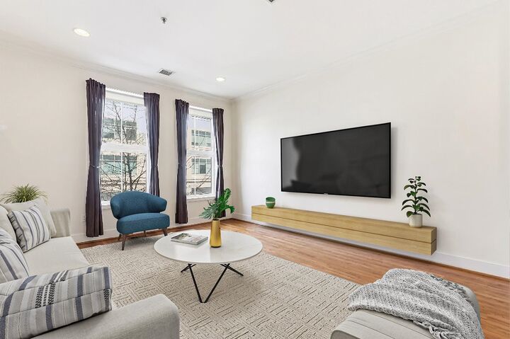 Property Photo:  61 Grand St 2L  NJ 07302 