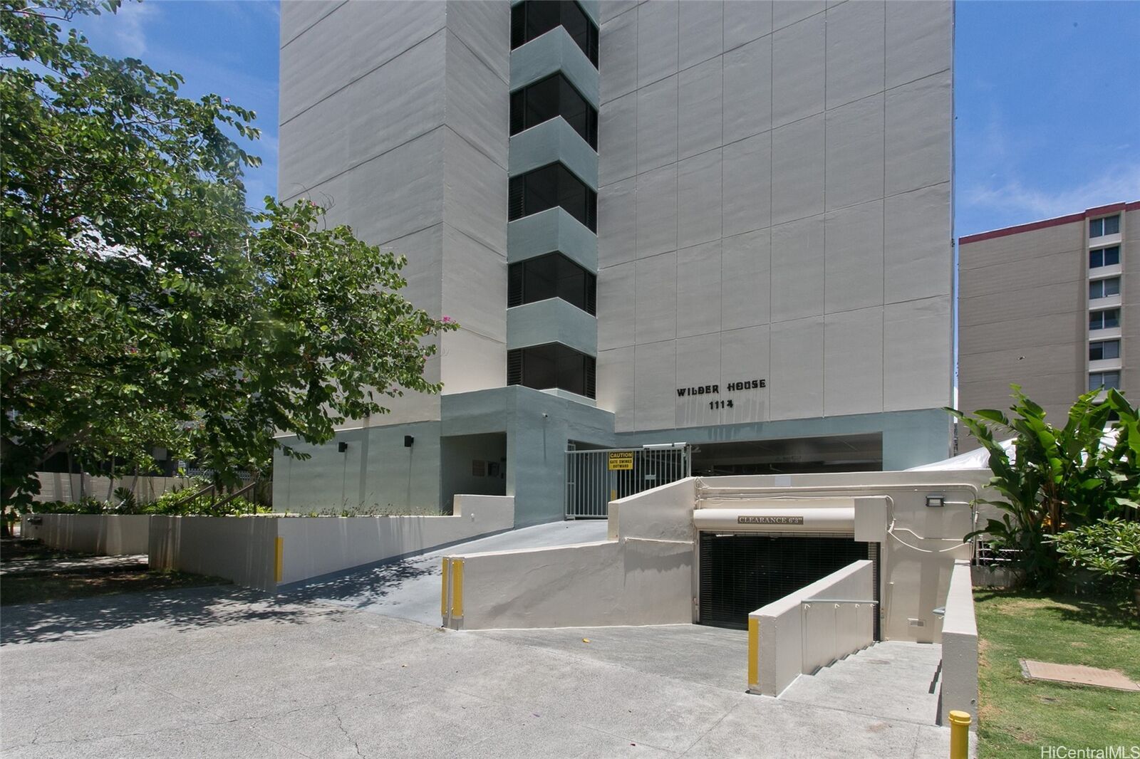 Property Photo:  1114 Wilder Avenue 207  HI 96822 