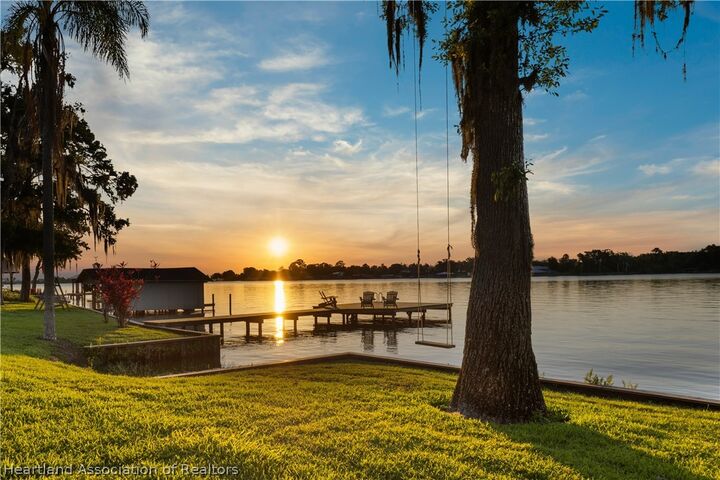 Property Photo:  1236 County Road 17 N  FL 33852 