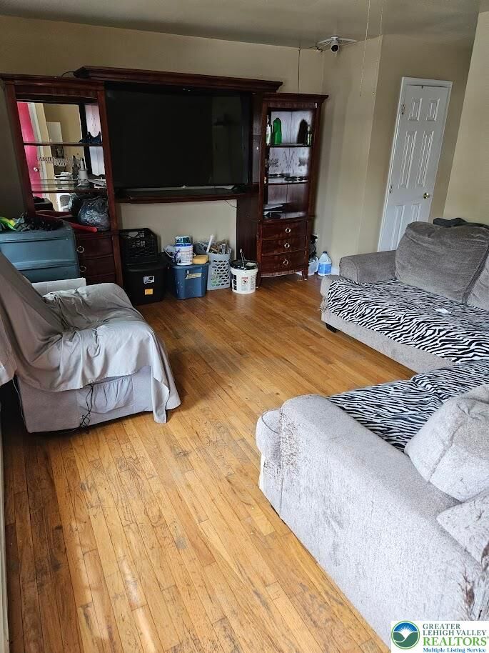 Property Photo:  5669 Wedge Lane  PA 18106 