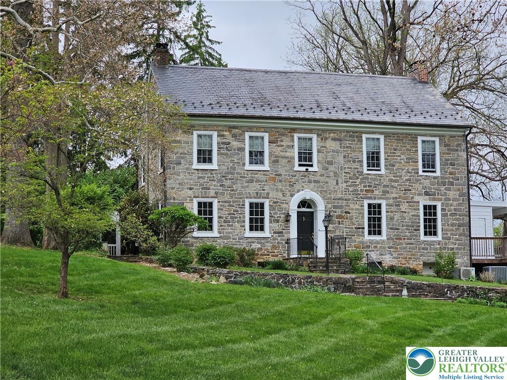 Property Photo:  200 Bella Vista Drive  PA 18017 
