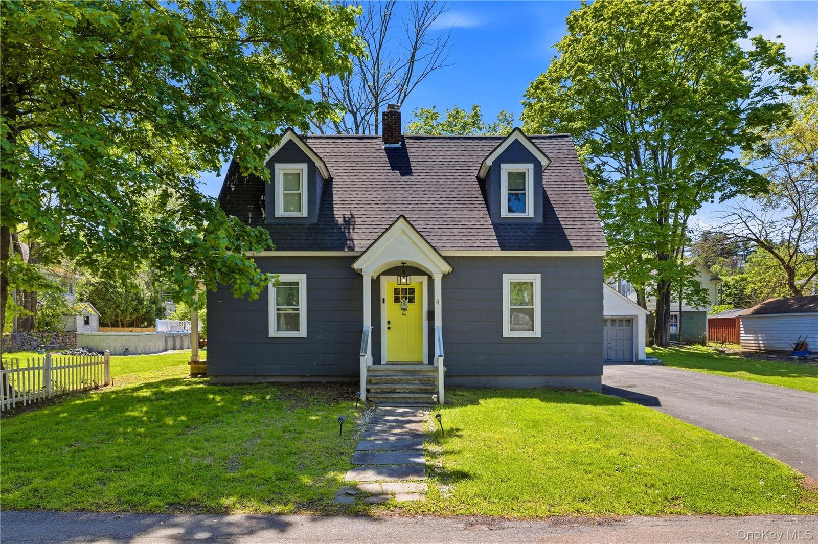 Property Photo:  4 Green Acres Court  NY 12428 