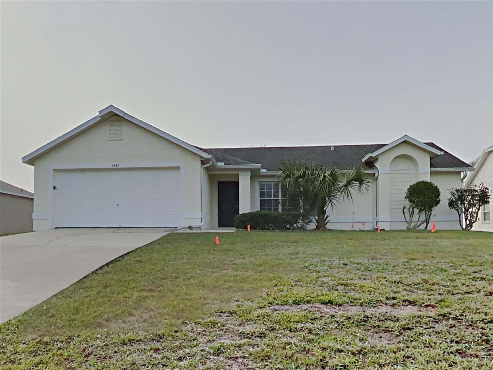 Property Photo: 5637 Loma Vista Court FL 33896
