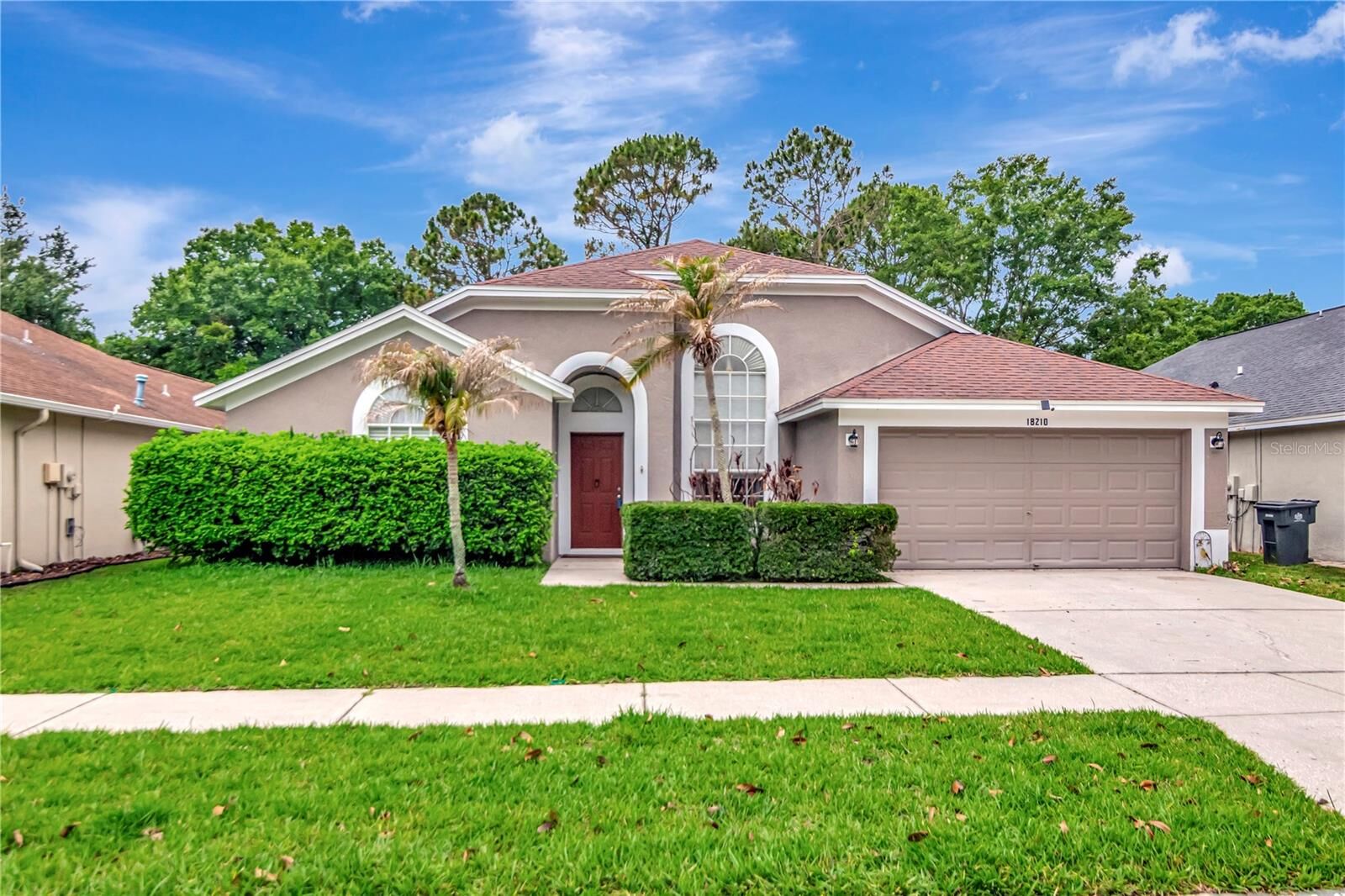 Property Photo:  18210 Sweet Jasmine Drive  FL 33647 