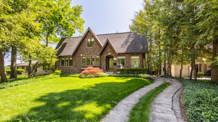 Property Photo: 5875 Guilford Avenue IN 46220