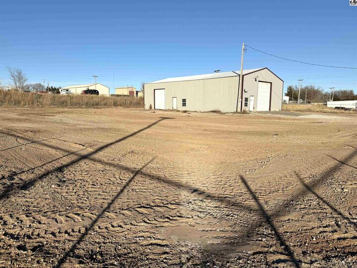 Property Photo: 502 W Central Ave KS 67104